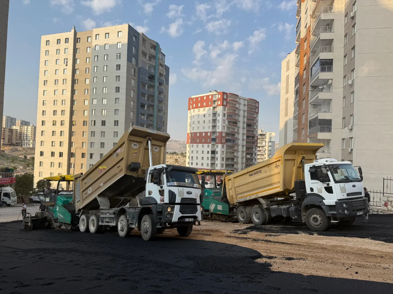 Mardin Büyükşehir Belediyesi’nden Artuklu’da Yol Yapım ve Asfalt Çalışması