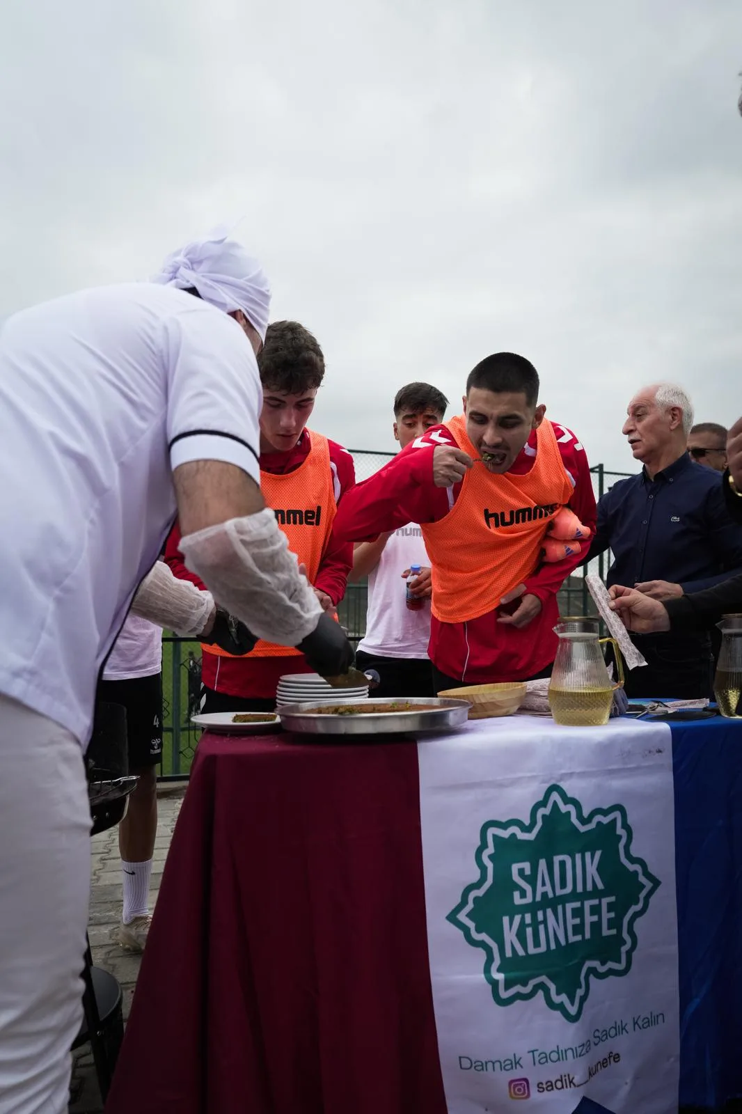 Sadık Künefe’den Mardin 1969 Spor’a sıcak kaymaklı kadayıf ikramı