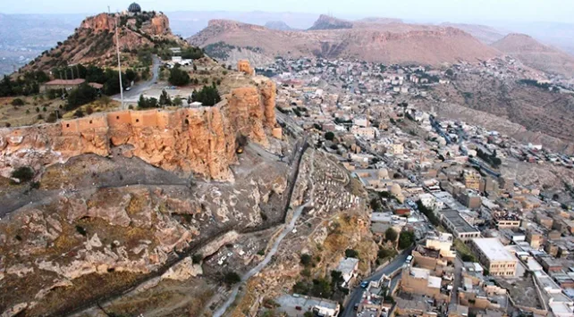 Mardin’de Tarihi Yapılar İçin Restorasyon Çıkmazı! Koruma Kararları Tartışma Yarattı