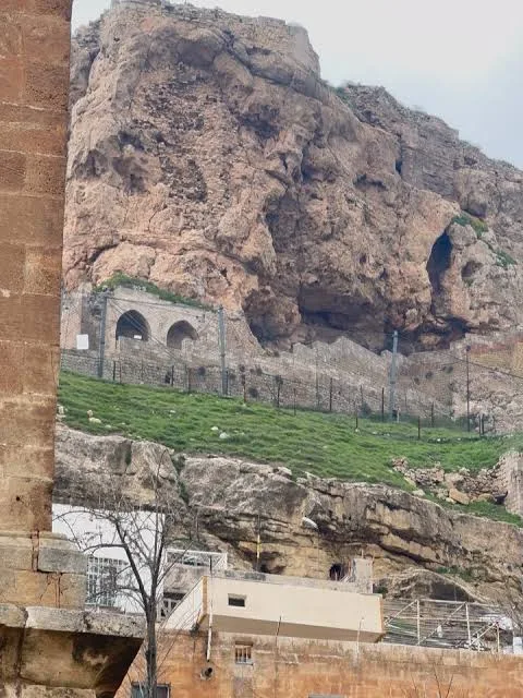 Mardin’de Tarihi Yapılar İçin Restorasyon Çıkmazı! Koruma Kararları Tartışma Yarattı
