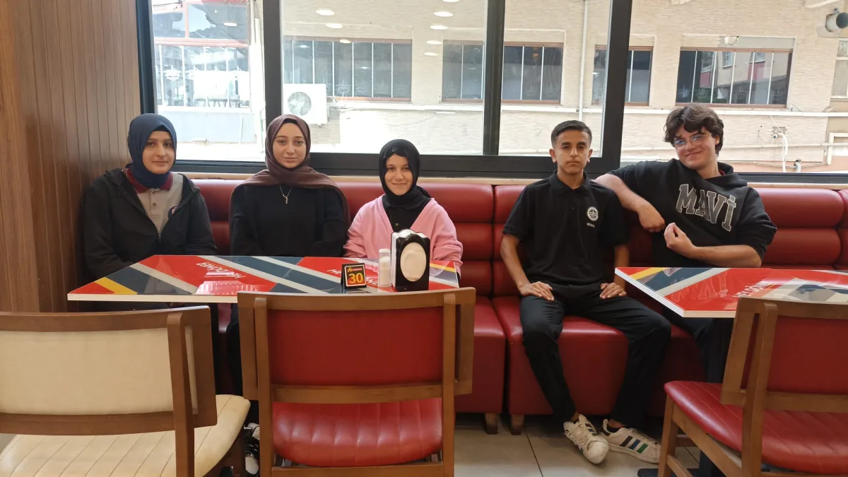 Ömerlili Öğrencilerden Büyük Başarı: Birinci Oldular